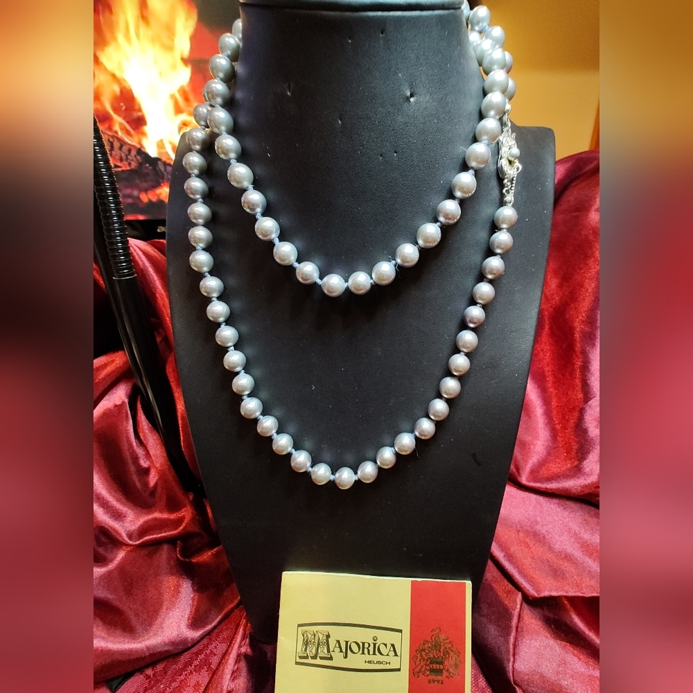 Majorica Lustrous Gray Long Faux Pearl Necklace With Original Box & Registration